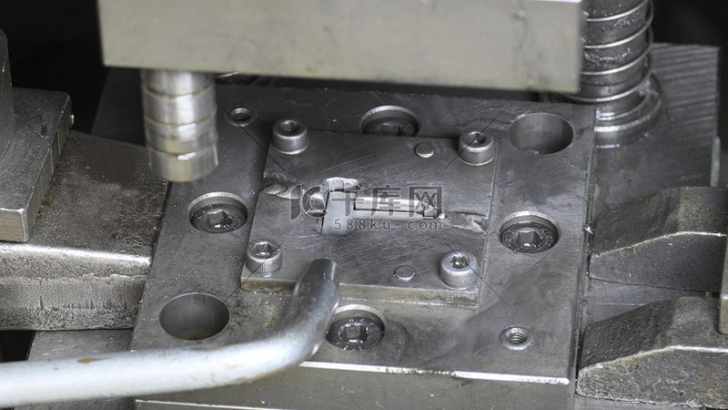 橡胶模具型号定价背后的行业逻辑与采购策略